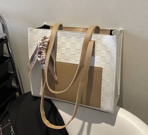 Local fast delivery Ladies Shoulder Casual Portable  Leather PU Tote Bag girl Handbag for Ladies Tote Bags Crossbody Bags for Women Fashion Female Handle Shoulder Shoulder Bag handbags